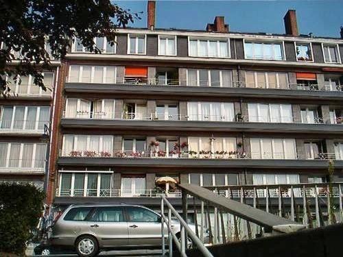 namur2003058