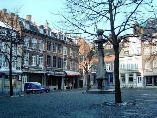 namur2003270