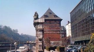 namur2003222