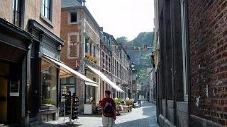 namur2003359