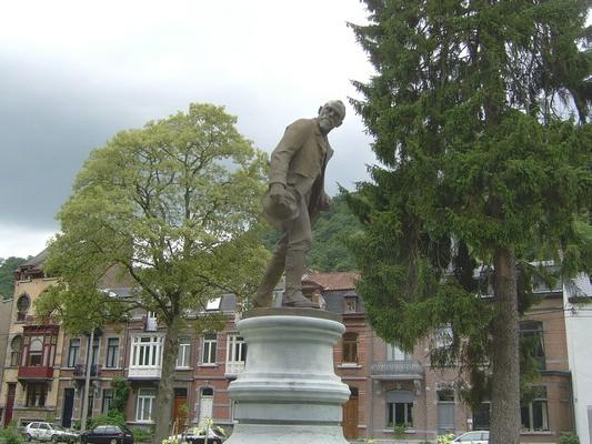 namur2004012