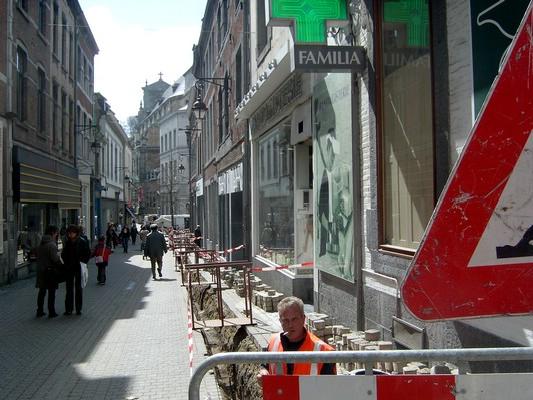 namur2004257