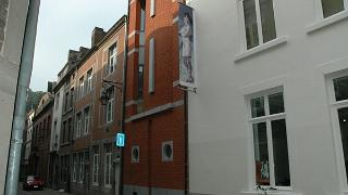 namur2004077
