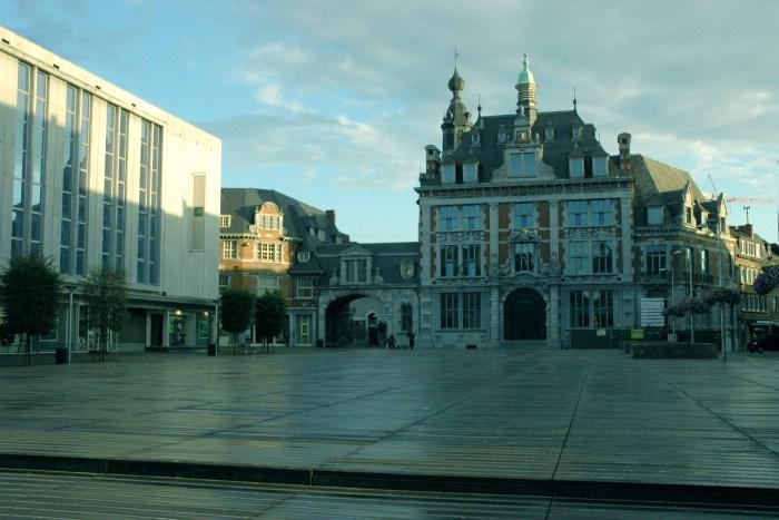 namur270806011