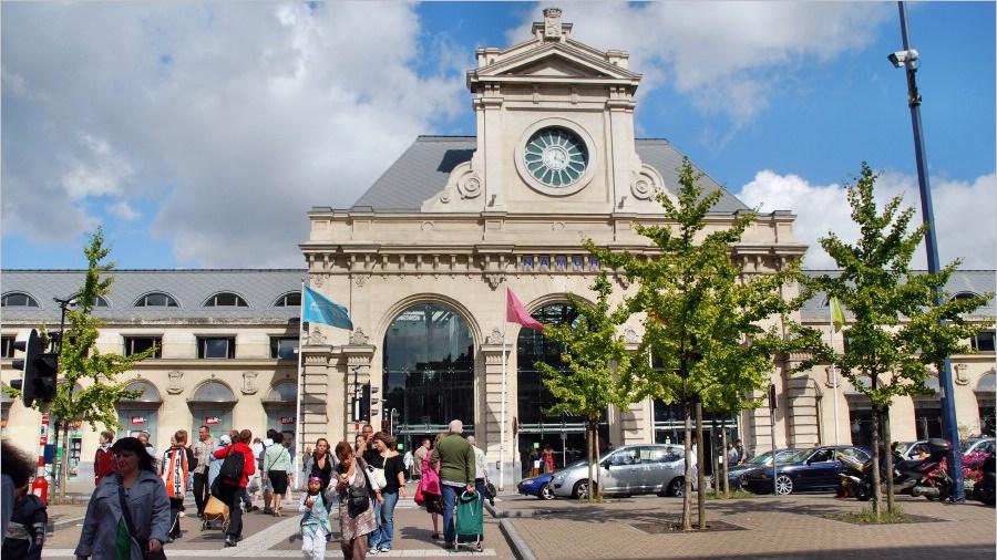 namur300809033