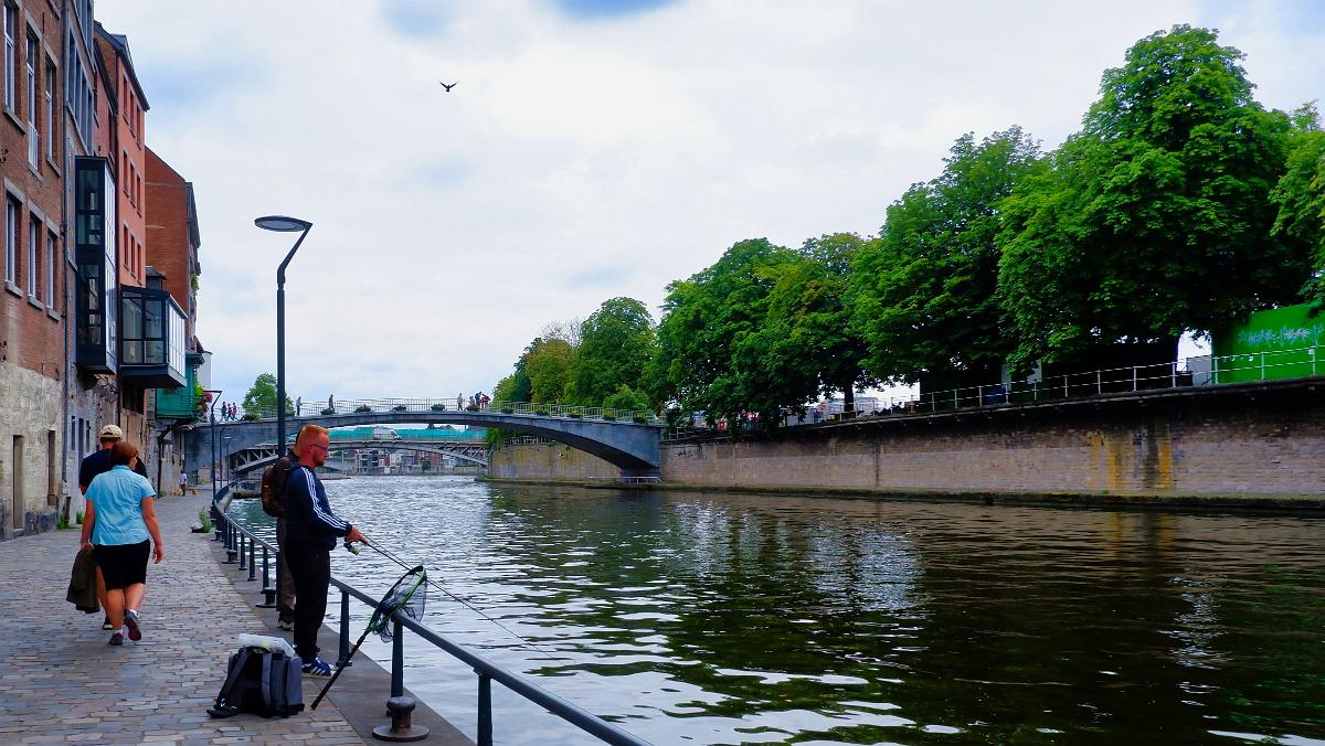 namur040819086