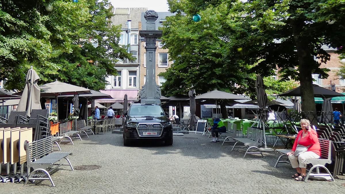 namur110819028