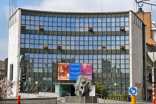 namur220407046