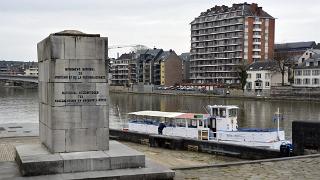 namur1204150008