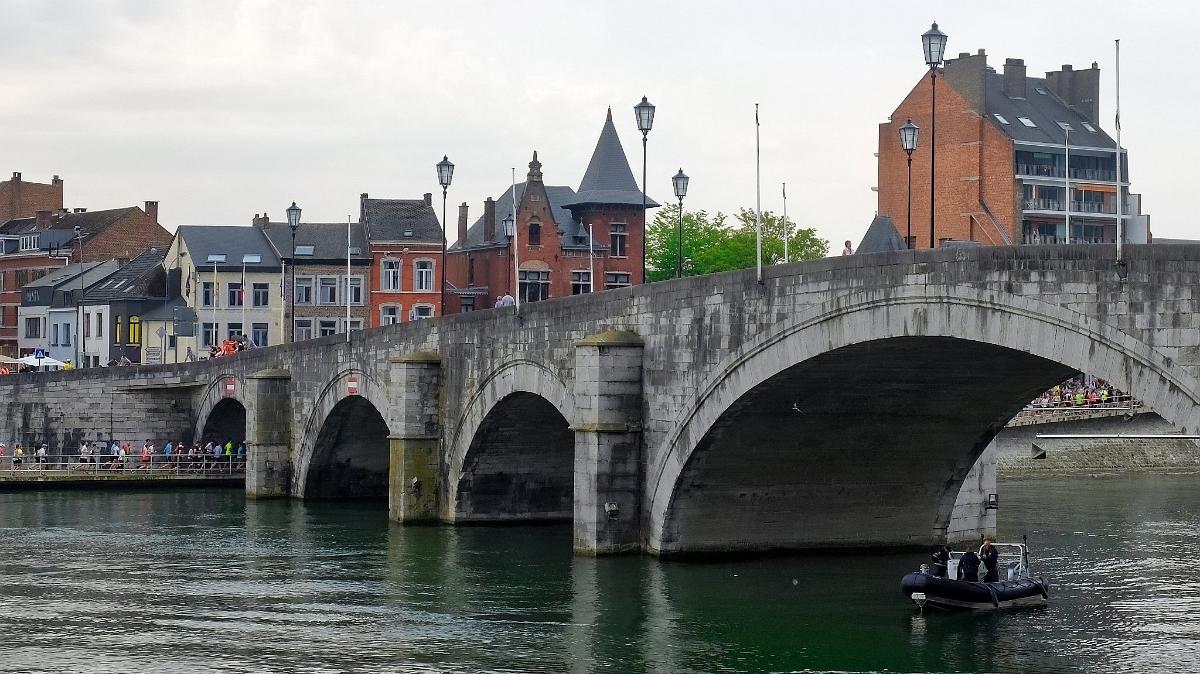 namur2904180026