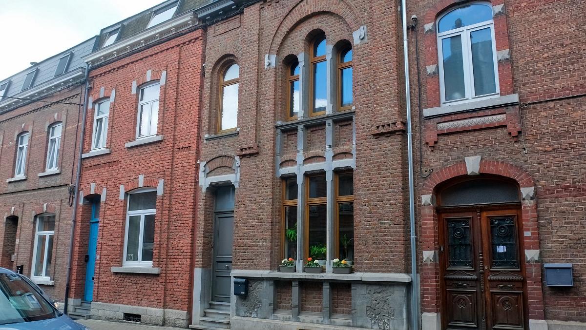 namur2904180078