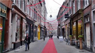 namur211208020