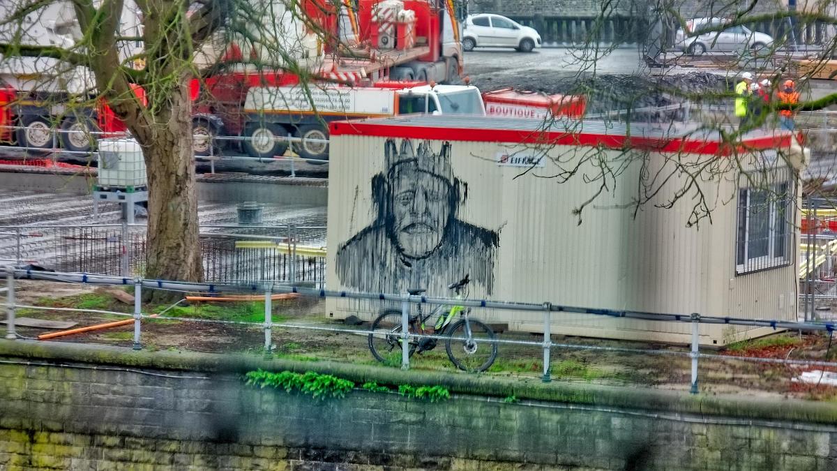 namur0912180104