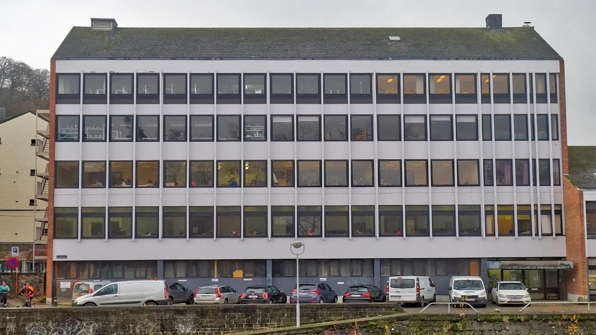 namur0912180107