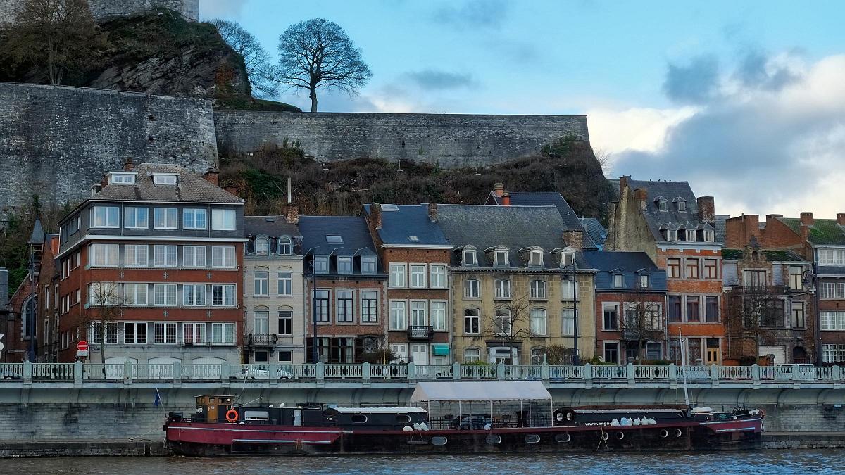 namur2312180035