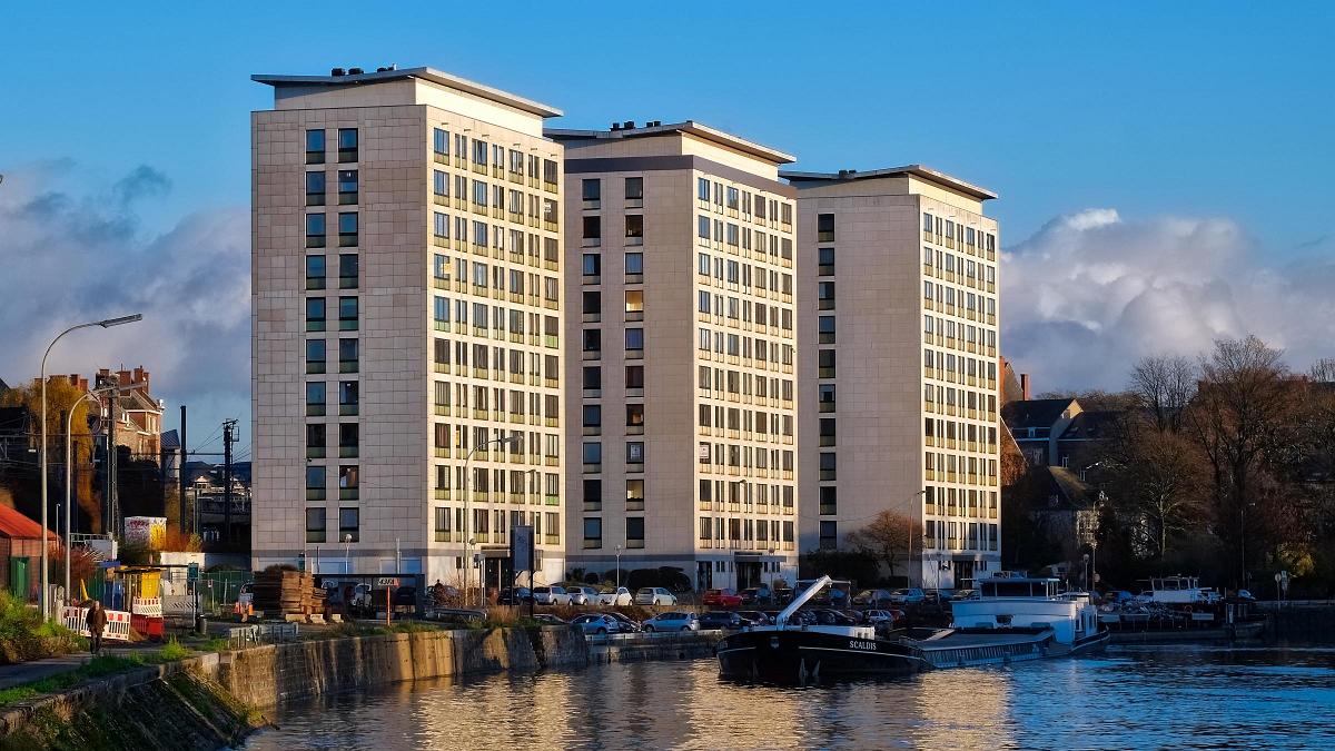 namur2312180067