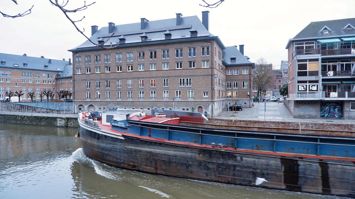 namur301218002