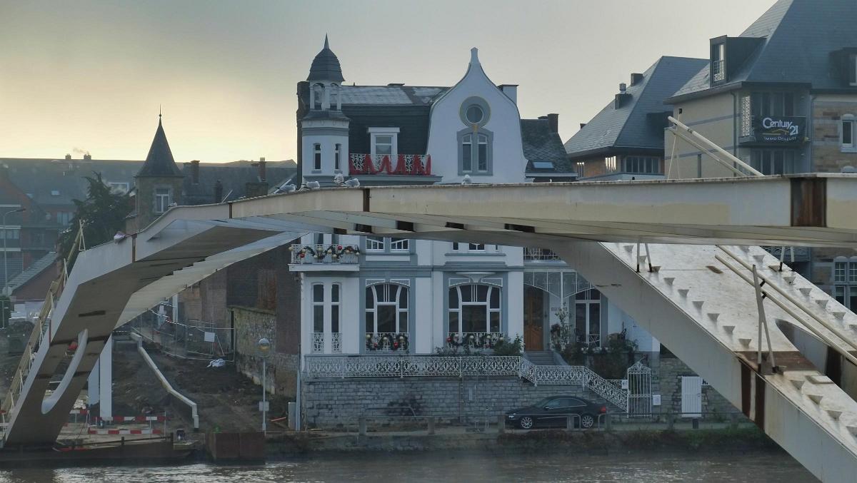 namur301218047