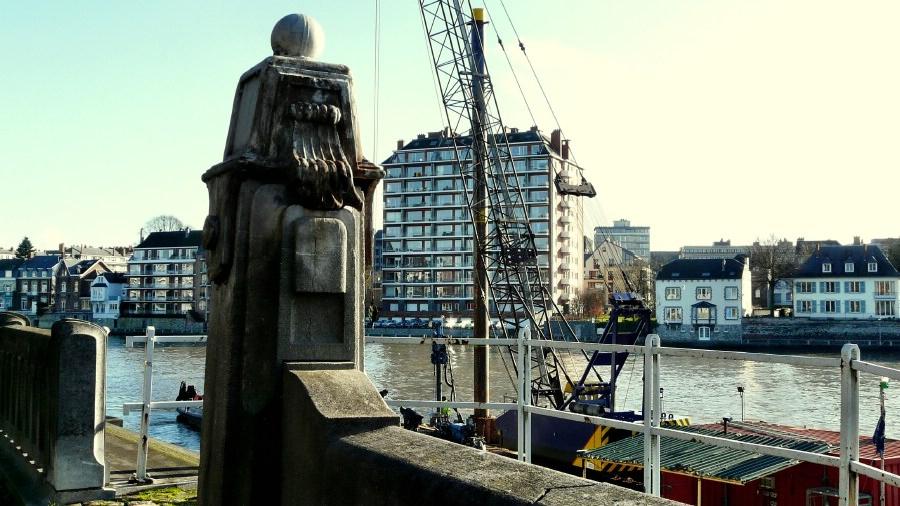 namur010209054