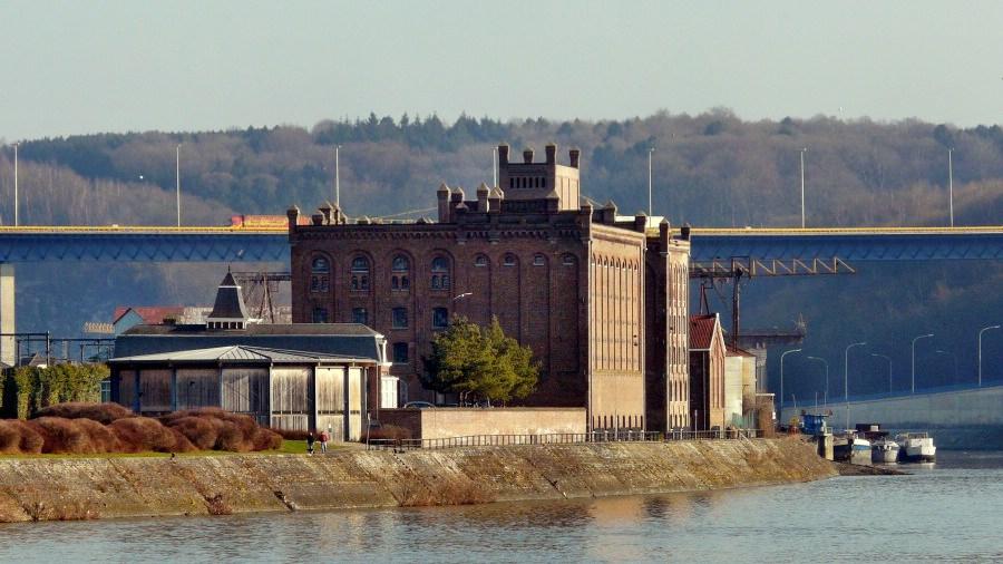 namur080209064