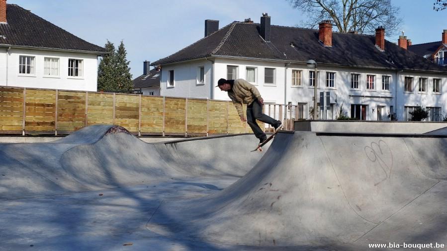 namur220209034