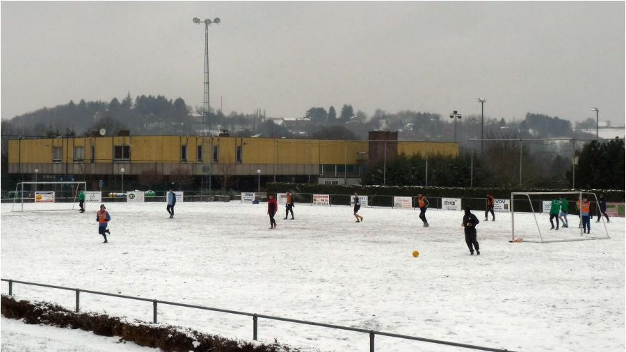 namur210210076