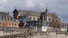 namur260217019