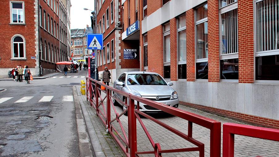 namur030110033