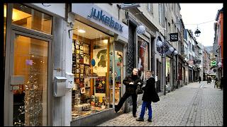 namur160111083