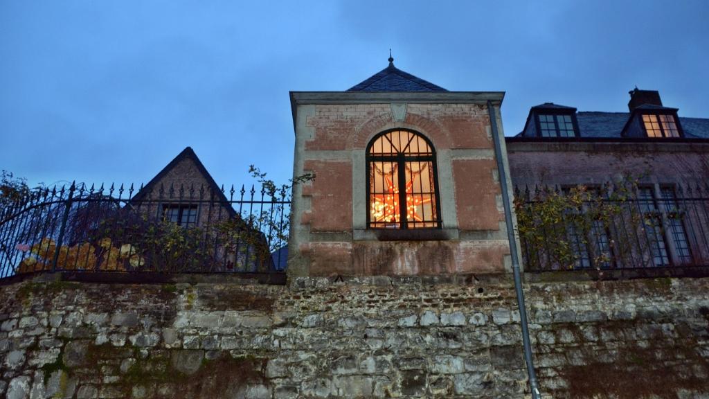 namur0501140100