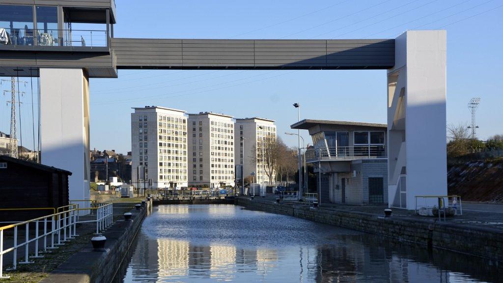 namur040115_08