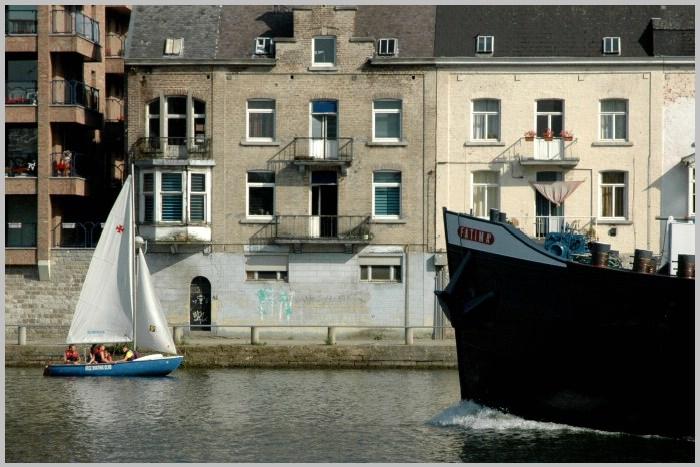 namur300706009