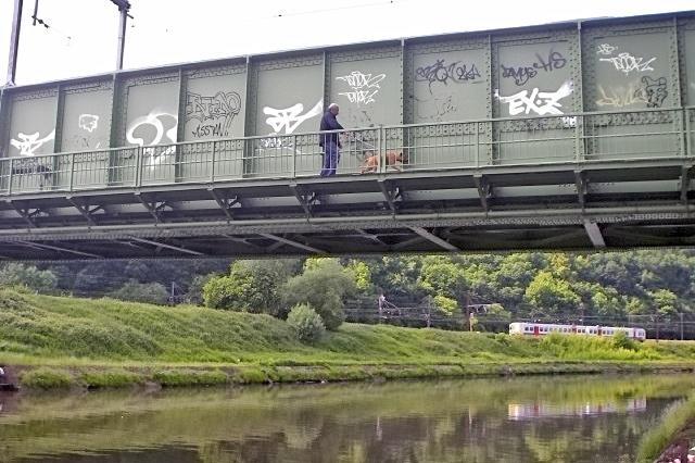 namur110606018