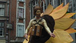 namur040606010