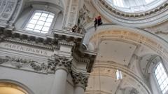namur040617117