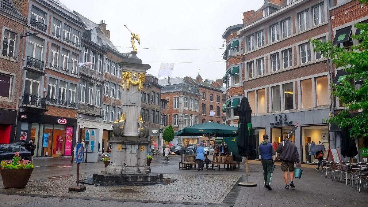 namur0306180042