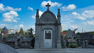 namur1006180111