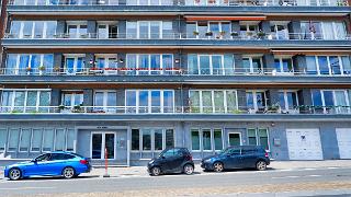 namur020619097