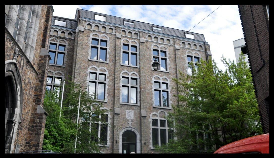 namur0605120002