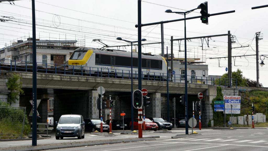 namur310515318