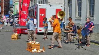 namur1305180015