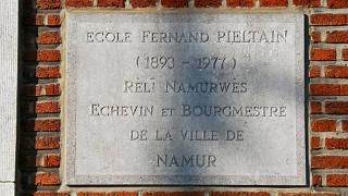 namur140310012