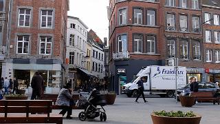 namur060316014