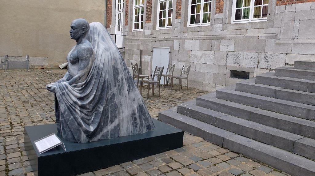 namur050317028