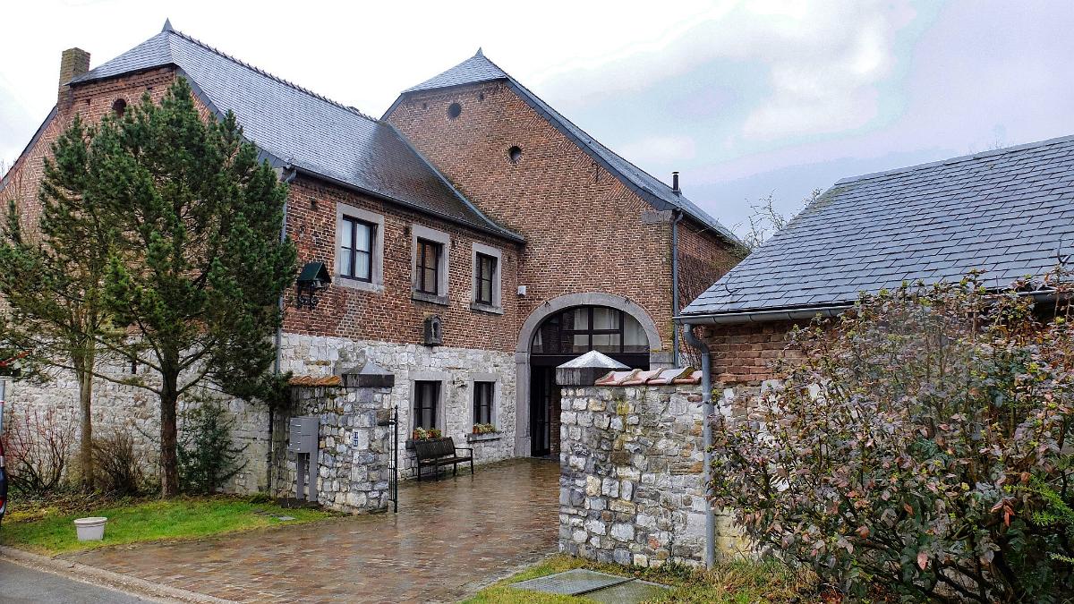 namur1803180060