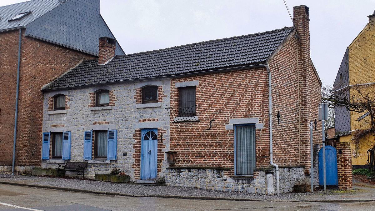 namur1803180066