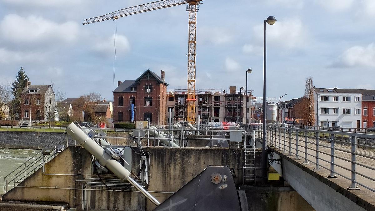 namur2503180032