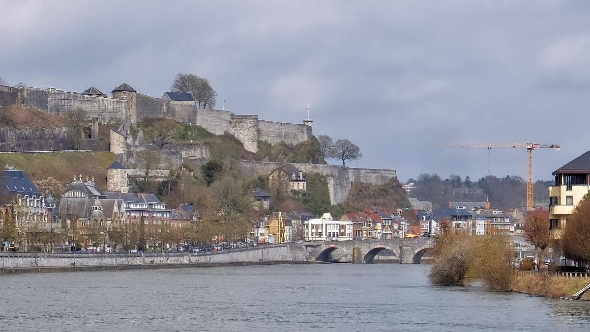namur2503180034