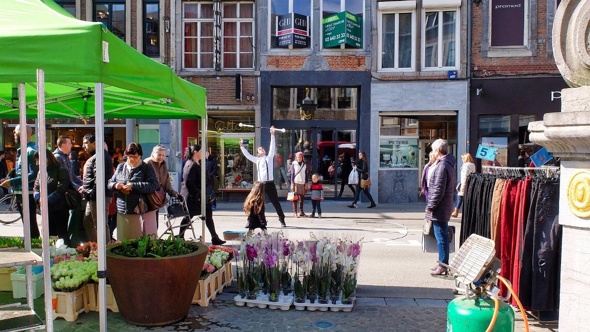 namur2503180067