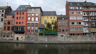namur021108002-021